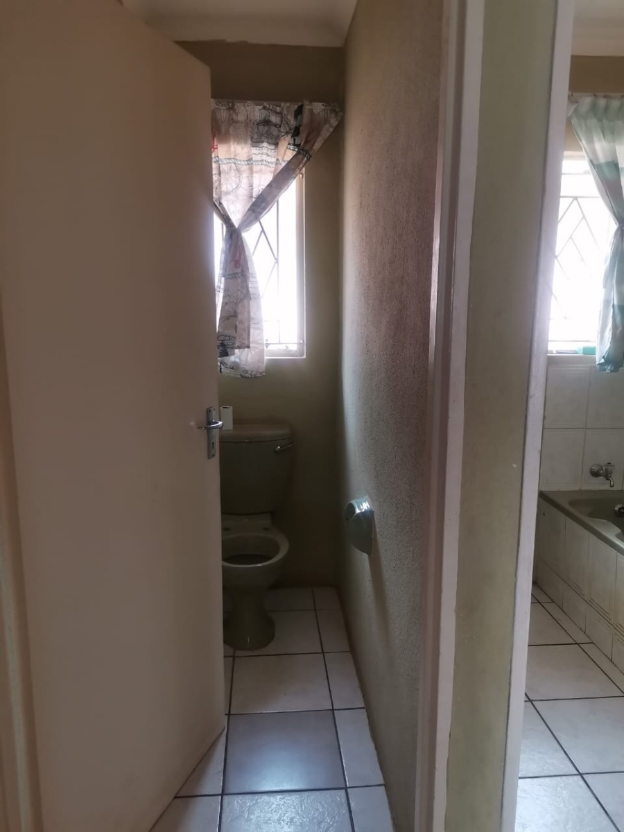 To Let 3 Bedroom Property for Rent in Tlhabane West North West